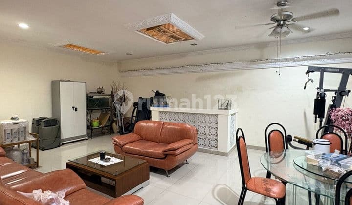 JUAL RUMAH PIK FLORENCE 8X20 RAPI SIAP PAKAI