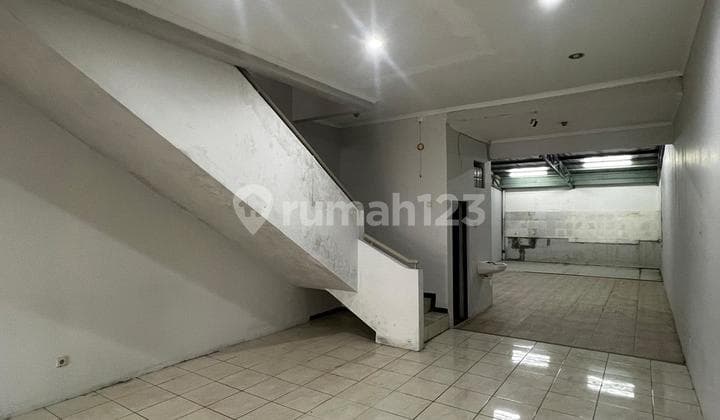 For Sale Ruko 2 Lantai Cocok untuk Usaha di Kawasan Kota Baru Parahyangan, Bandung