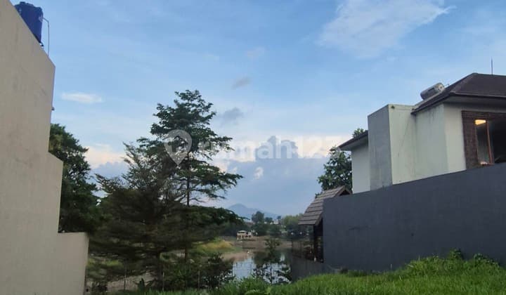 Jual Cepat, Tanah Dengan View Danau Di Tatar Favorite Kota Baru Parahyangan, Bandung