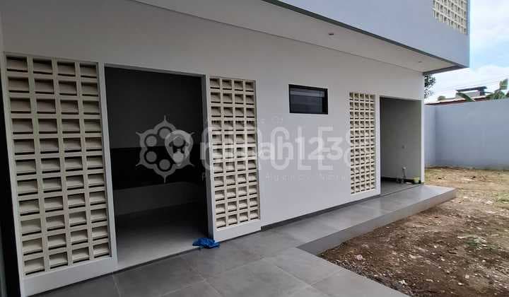 Rumah Cantik Masih Gress Berlokasi Di Cluster Elite Setra Duta, Bandung