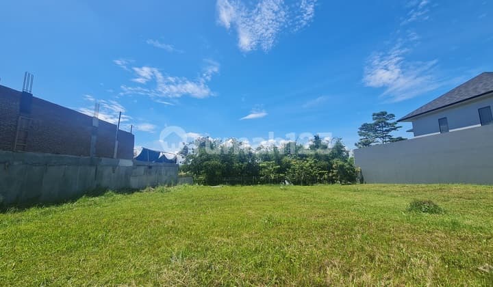 For Sale Kavling Cakep Bebas Desain Di Kawasan Beken Kota Baru Parahyangan, Bandung