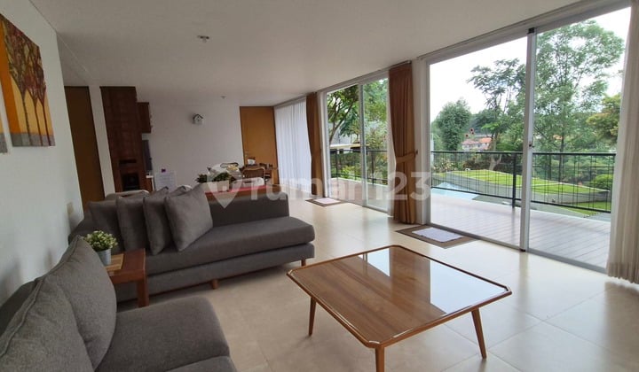Luxury House Berlokasi Di Kawasan Adem, Lengkap Dengan Furniture, Dago Village, Bandung