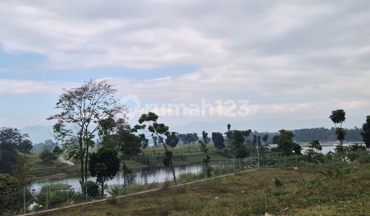 Turun Harga! Kavling dengan View Cakep Lokasi di Kawasan Kota Baru Parahyangan, Bandung