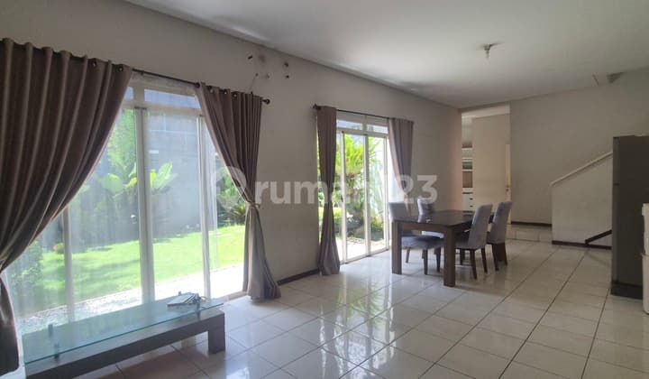 Hunian Asri Siap Huni Berlokasi di Kawasan Tenang Kota Baru Parahyangan, Bandung