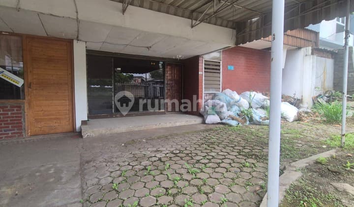 Lokasi Strategis Dipinggir Jalan, Rumah Hitung Tanah Diarea Ramai Sumber Sari, Bandung
