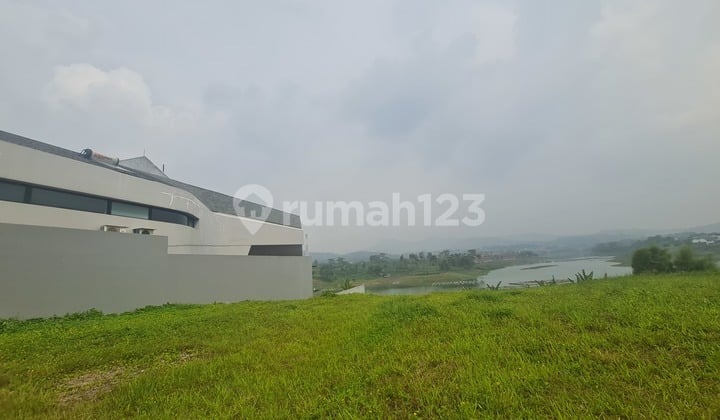 Eksklusif View Danau, Tanah Siap Bangun Lokasi Di Kawasan Kota Baru Parahyangan, Bandung.