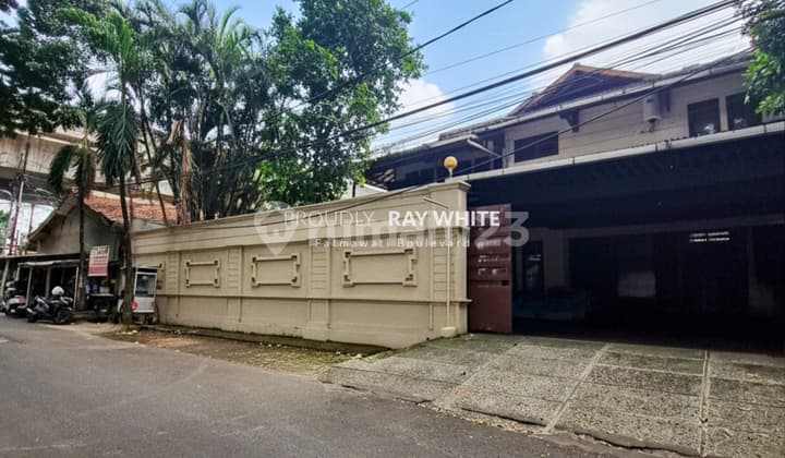 Ready-to-Live House, Strategic Location in Cipete Kemang Area