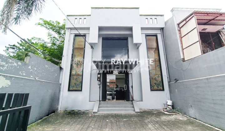 Ampera - Ruang usaha strategis di Ampera Raya