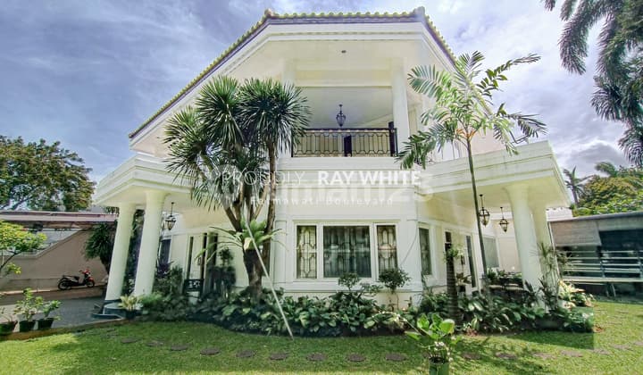 Rumah Strategis Lokasi Premium Wijaya Buat Usaha Atau Hunian