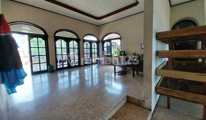 Rumah Bagus Murah Semi Furnished SHM di Kalibanteng kidul, Semarang Barat