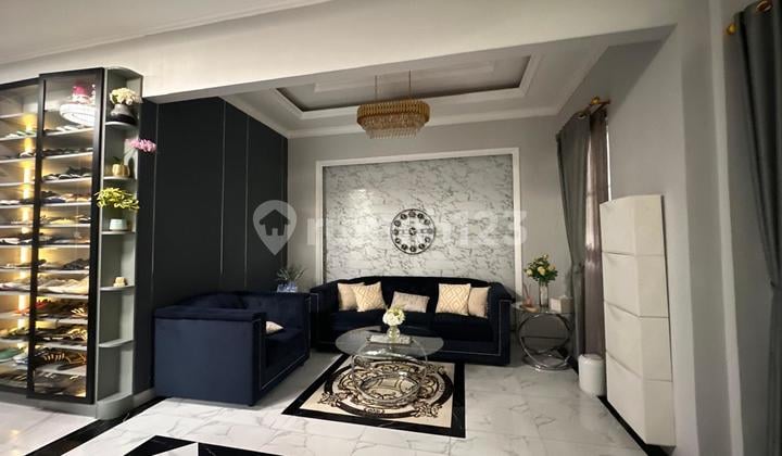 Rumah Cantik Full Furnish Di Cisaranten Bandung