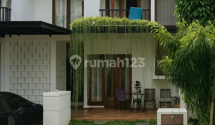 Rumah 2 Lantai Bintaro Emerald Town House