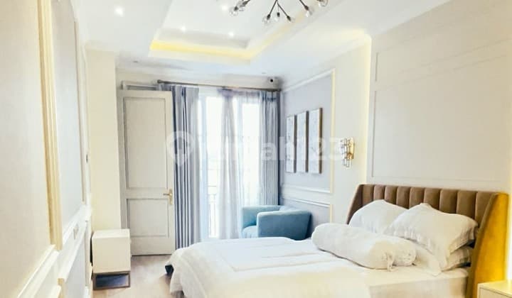 RUMAH MEWAH RASA VILLA STRATEGIS KOTA JOGJA