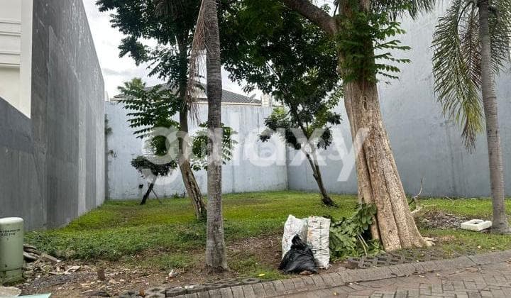 LOT IN WEST SURABAYA ELITE RESIDENTIAL GRAHA FAMILY