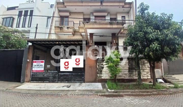 CRAZY RICH ARAYA HOUSING, EAST SURABAYA