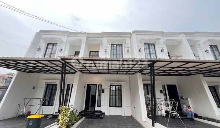 Rumah Eropa Dekat Gdc dan Stasiun Depok