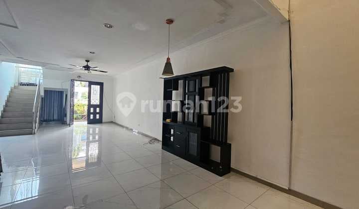 Rumah Nyaman di Taman Modern Cakung Jakarta Timur Lokasi Strategis Dekat Jgc