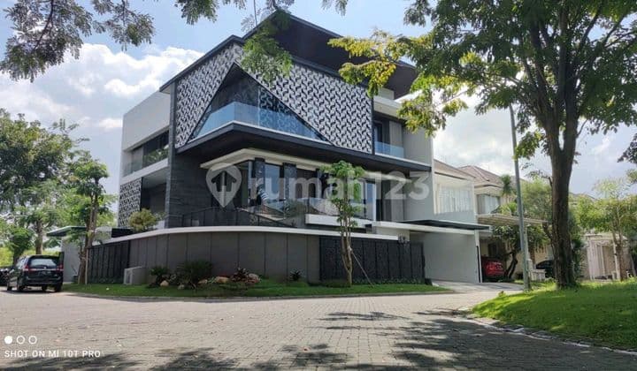 Cheap Imperial Beach House in Pakuwon City, Surabaya.ric.a009