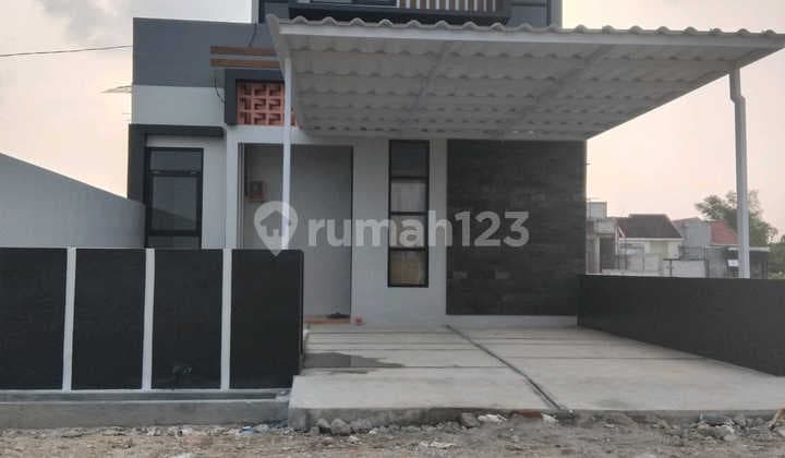Rumah 2 Lantai Nganjuk Murah.aan.a0016
