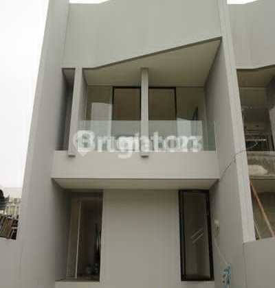 Rumah Modern Graha Green Garden Surabaya Murah.