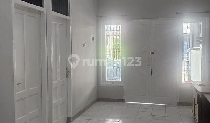 Rumah Citra Garden, luas 6x15, bagus, Jakarta Barat