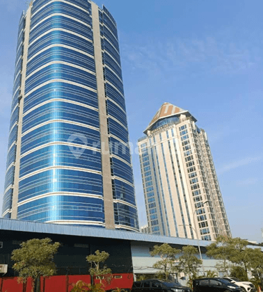 for sale/rent Manhattan Square office, bare condition, 131 m2