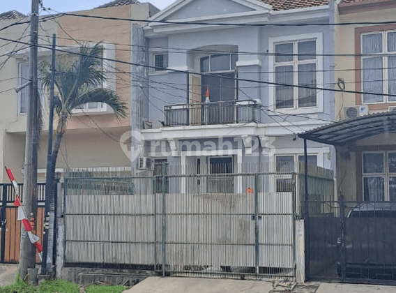 Rumah Taman Semanan, 104 m2, 2 Lantai, 3 Kamar Tidur