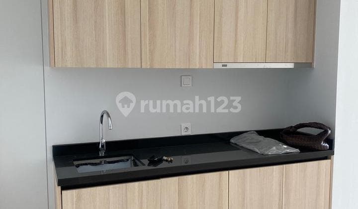 For Sale New Apartment Southgate 2 BR / 2 Bedrooms Semi Furnished