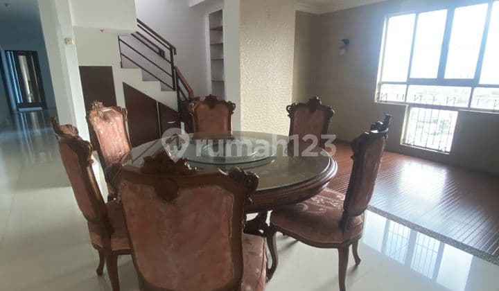 Mangga Dua Court Apartment Jakarta Area 150M 3 Bedrooms Good Comfortable