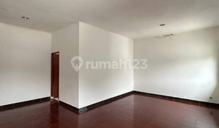Disewakan Rumah Menteng Pusat Cocok Buat Kantor Atau Rumah Tinggal
