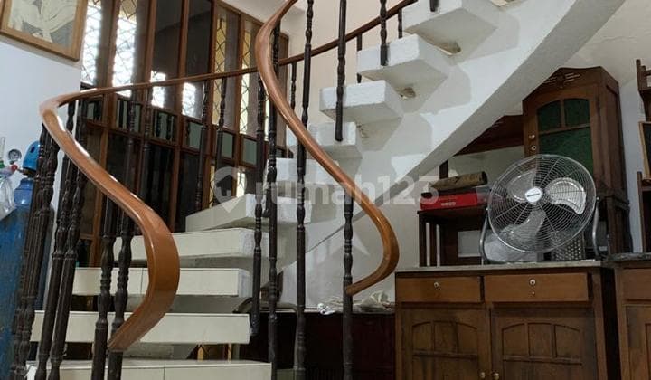 Jual Cepat Rumah Tua Menteng Jakarta Pusat Dekat Kedutaan