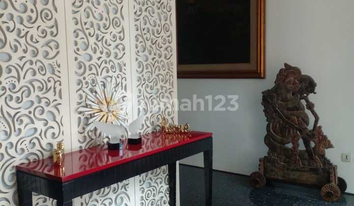Menteng Rumah Bagus 2Lantai Lokasi Premium Prestige