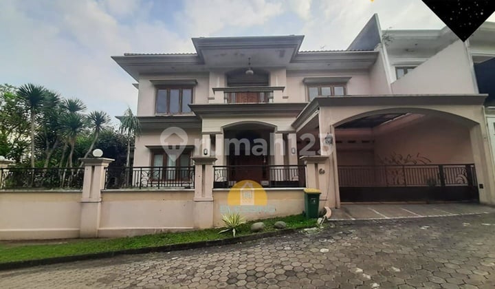 Rumah Mutiara Papandayan Semarang Siap Pakai