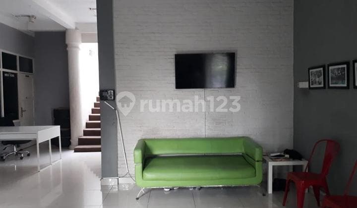 Rumah 2 Lantai SHM Tebet, Jakarta Selatan