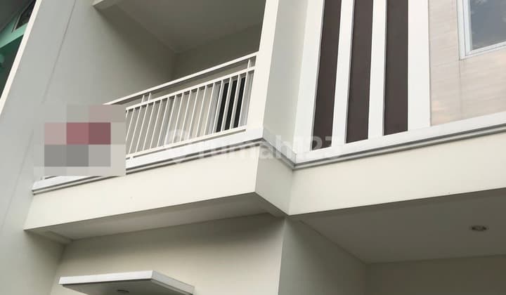 Rumah Siap Huni SHM 2 Lantai 3 KT Graha Raya Bintaro - 5 Menit Tol Parigi