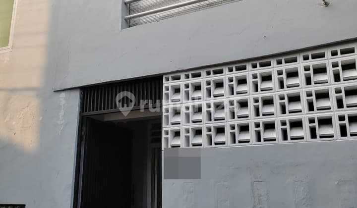 Ready-to-Occupy House on Pupan Street, Pondok Pinang, South Jakarta