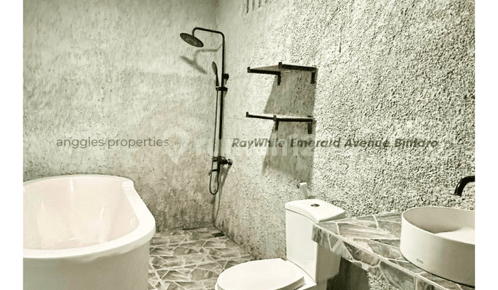 Rumah Keluarga Cinere LT 240 M2, 4+2 Kt, Rooftop, Bebas Banjir