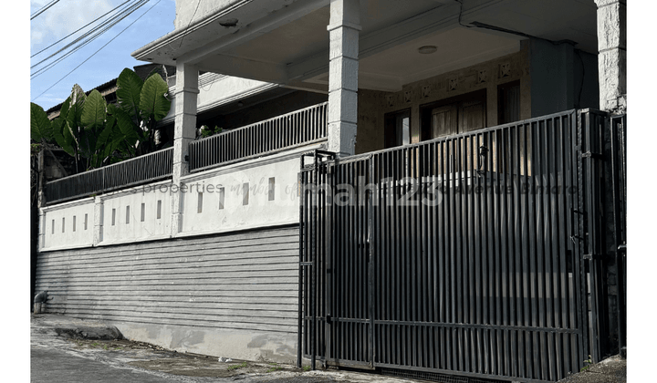 Rumah Keluarga Cinere LT 240 M2, 4+2 Kt, Rooftop, Bebas Banjir