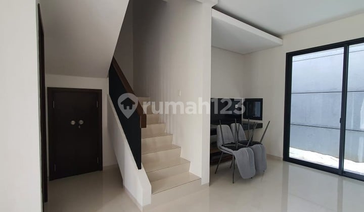 Rumah Modern Lebar 6 Decco 3 Kamar di Bintaro Sektor 7 - Kebayoran Harmony. SHM.