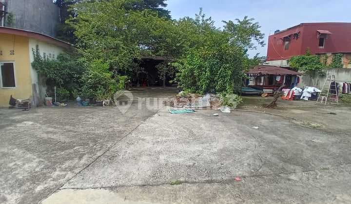 Commercial Land Plot Tanah Rata, 740 M2 Area for Open Warehouse or Factory Adjacent to South Jakarta City