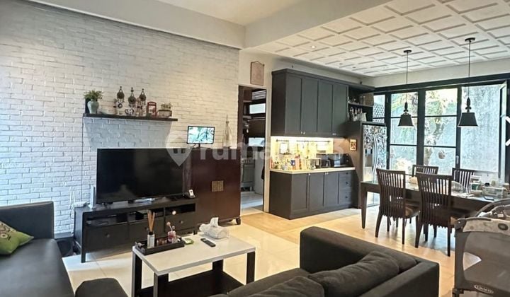 Rumah 4 BR Luas Tanah 203m2 Siap Huni Terawat di Kasuari Sektor 9 Bintaro Dekat Tol dan Sekolah