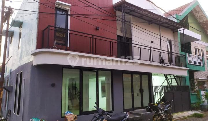 Dijual Rumah Hook 2 Lantai Medayu Utara Rungkut Surabaya 6 Kamar Siap Huni Harga 1,2 M