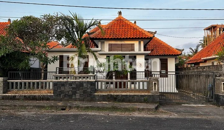 RUMAH DIKONTRAKAN DI GIANYAR