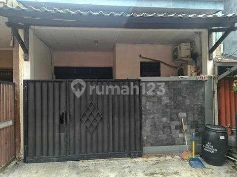 Dijual Murah Rumah Lokasi Strategis Cipondoh Makmur
