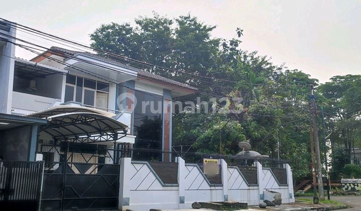 Lokasi Terbaik. Dekat Kolam Renang, Selangkah Ke Tol Green Lake City, Dekat Sekolah, Rumah Sakit Dan Fasilitas Perbelanjaan