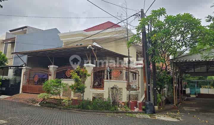 Disewakan Rumah Hoek Fully Furnished Jakarta Barat