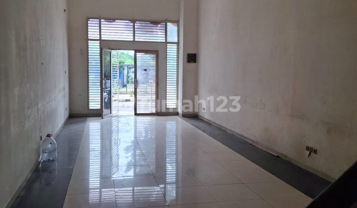 Disewakan, Ruko 3Lt Siap Pakai Di Royal Gading Square, Nego