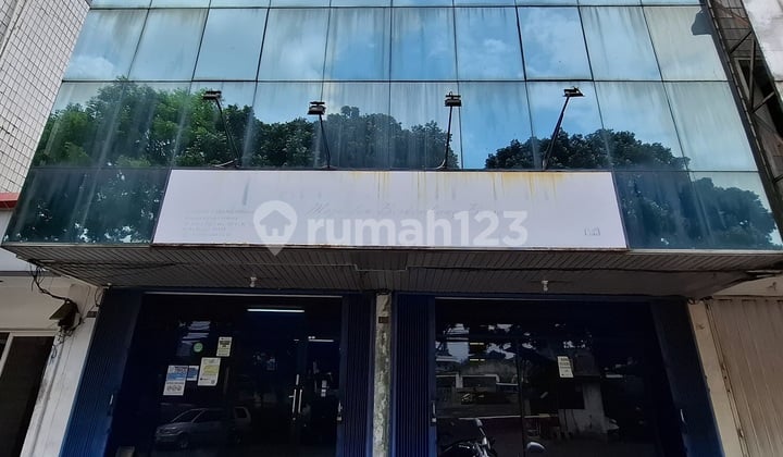 For Sale: Shop House in Galaxy Tajur Multipurpose Building Complex.