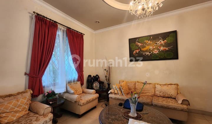 Investasi tepat rumah cantik gandaria cocok untuk usaha Kost