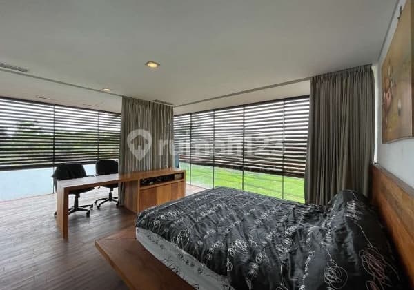 Dijual Rumah Mewah di Kota Baru Parahyangan